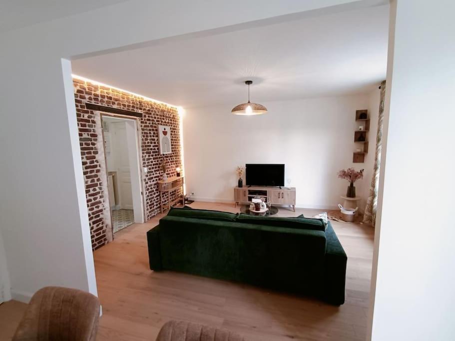 Appartement Cosy Et Accueillant 苏瓦松 外观 照片